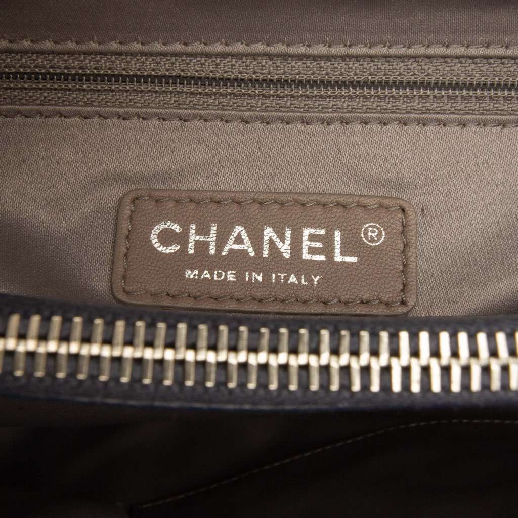 Chanel Caviar Grand Shopping Tote XL - 5