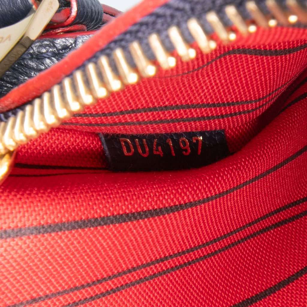 Louis Vuitton Monogram Empreinte Pochette Metis - Detail 1