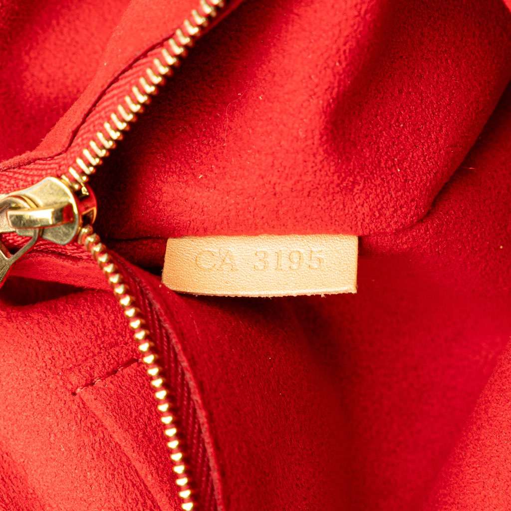 Louis Vuitton Monogram Pallas Chain - Side view