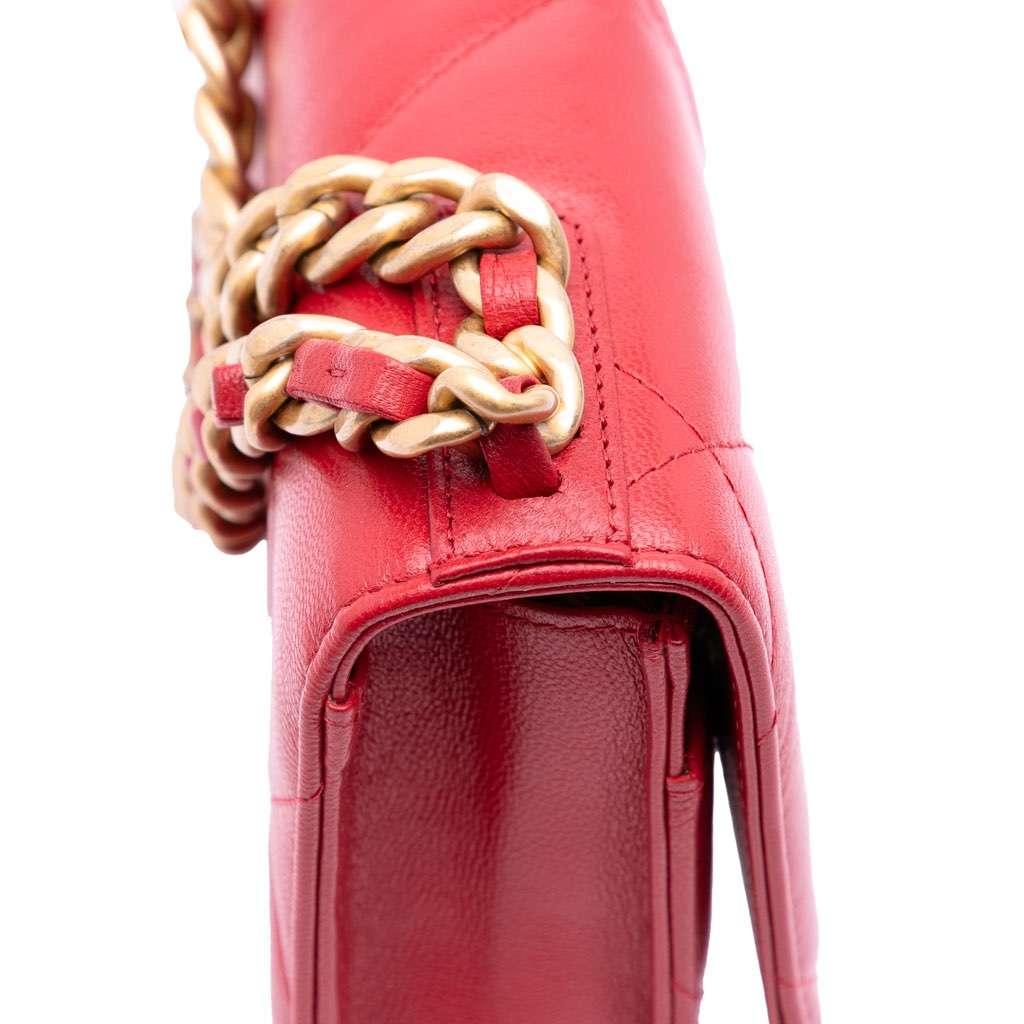 Chanel Quilted Goatskin 19 Wallet on Chain - Image 12