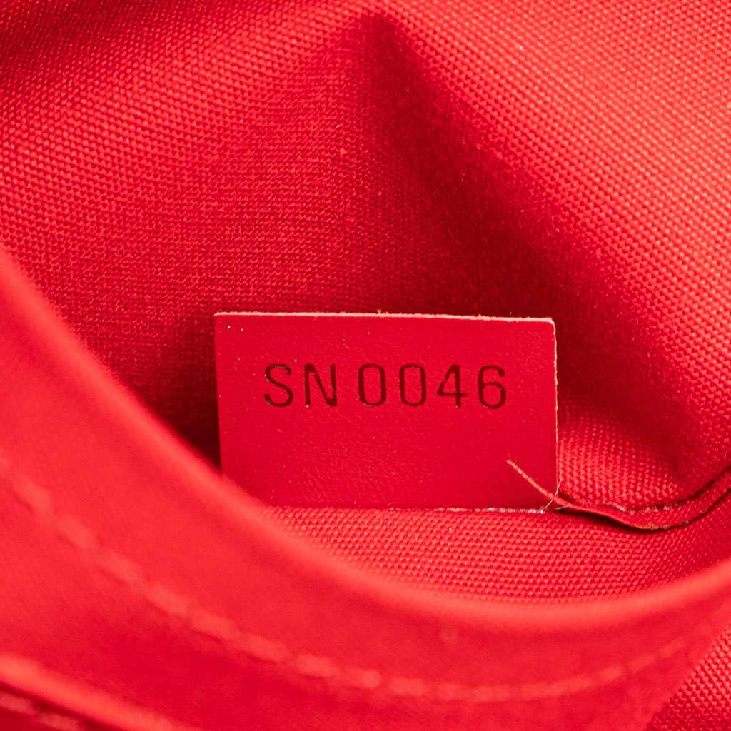 Louis Vuitton Epi Passy GM - Detail 1