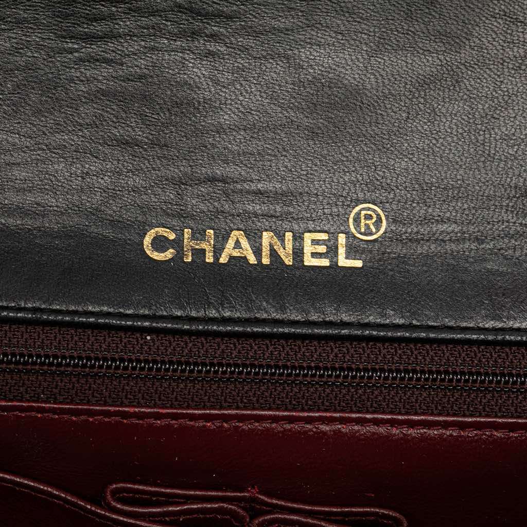 Chanel CC Quilted Lambskin Full Single Flap - Detail 2