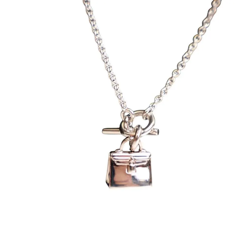 Hermès Sterling Silver Amulettes Kelly Pendant Necklace Silver Silver Good - Front View