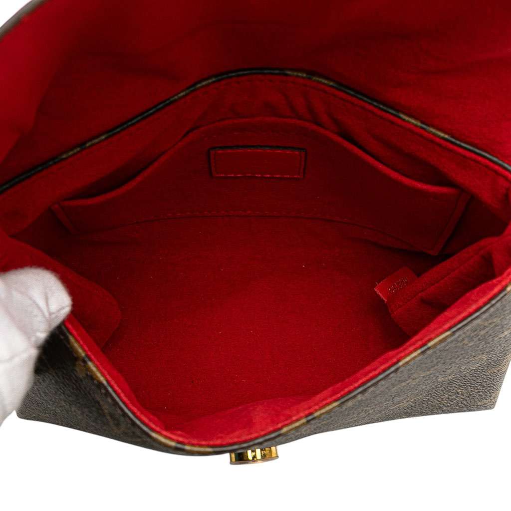 Louis Vuitton Monogram Locky BB - 4