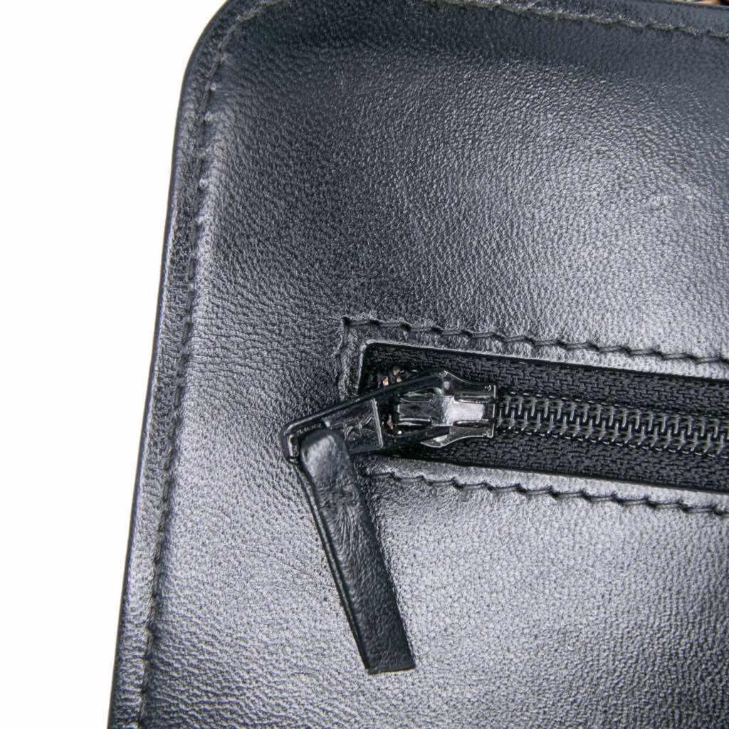 Chanel CC Quilted Velvet Wallet on Chain - Detail 2