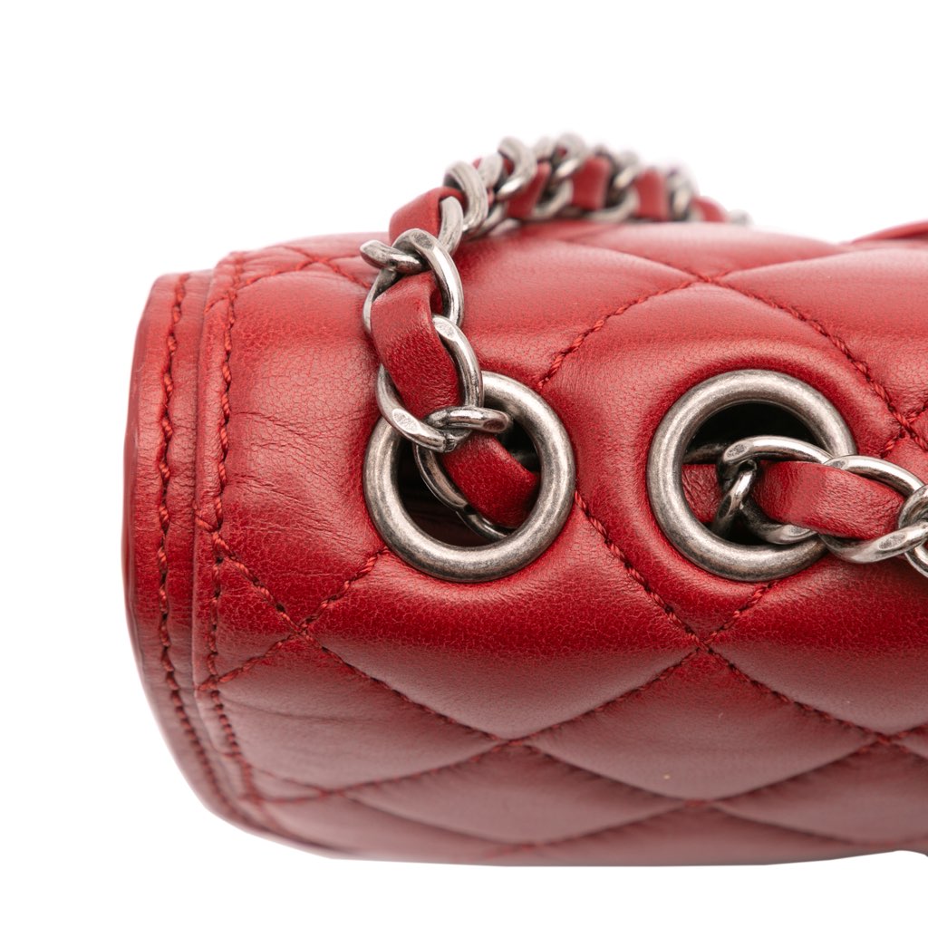 Chanel Medium Quilted Lambskin Citizen Flap - Image 11