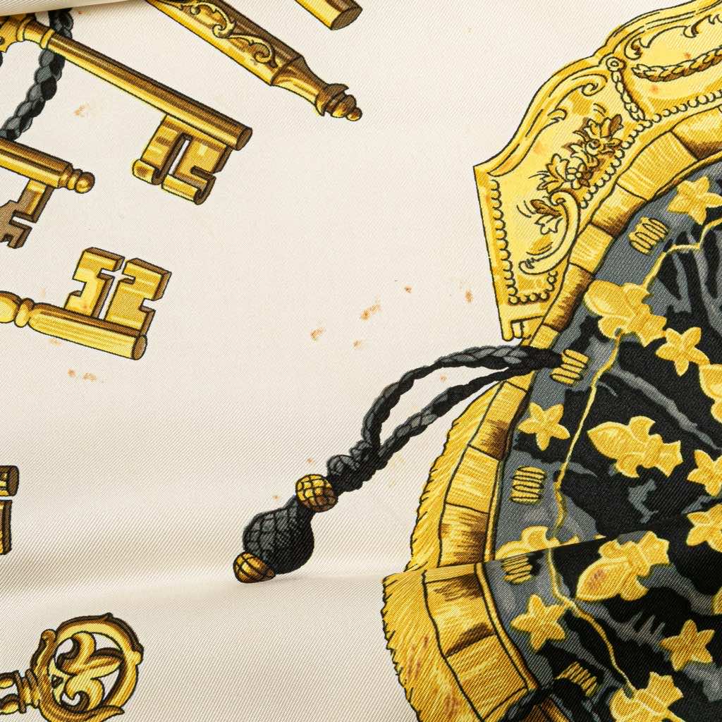 Hermès Les Cles Silk Scarf - Detail 1