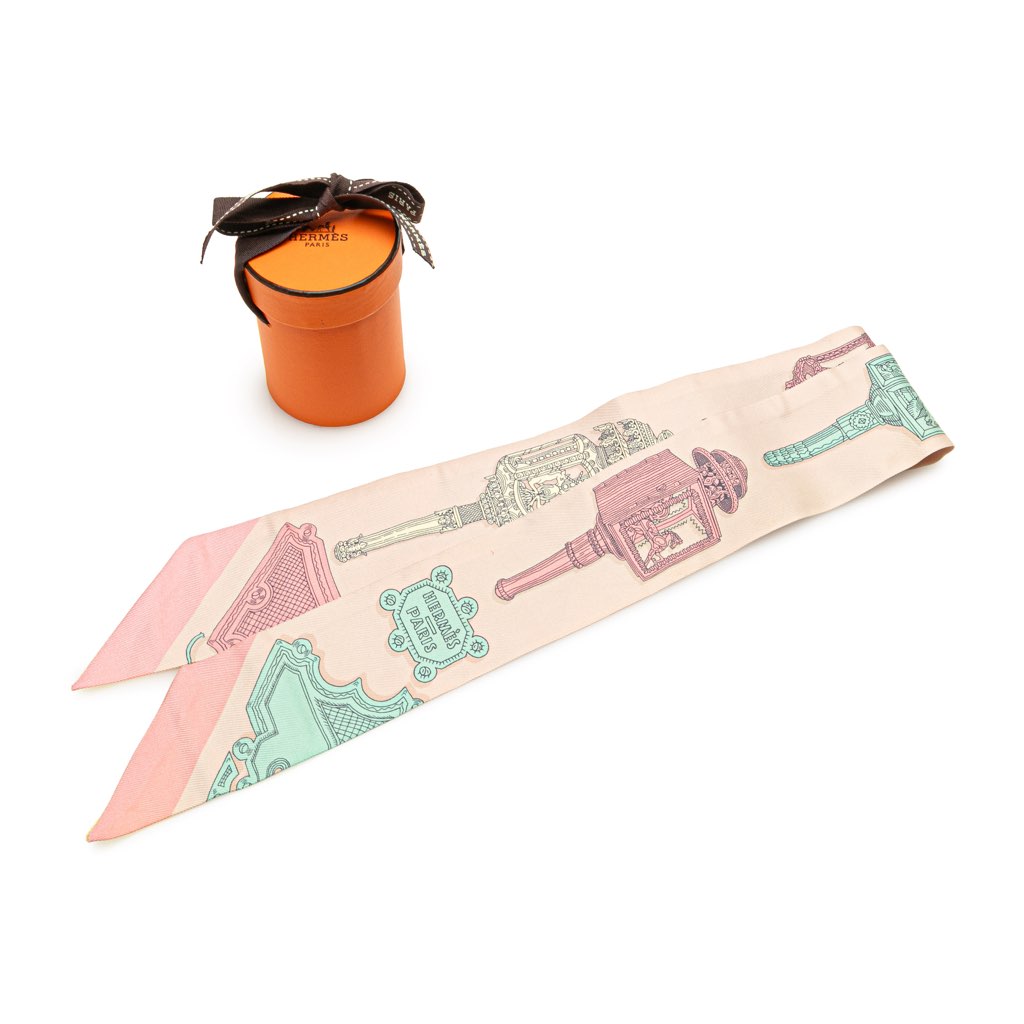 Hermès Merveilleuses Lanternes Silk Twilly Scarf - Detail 1