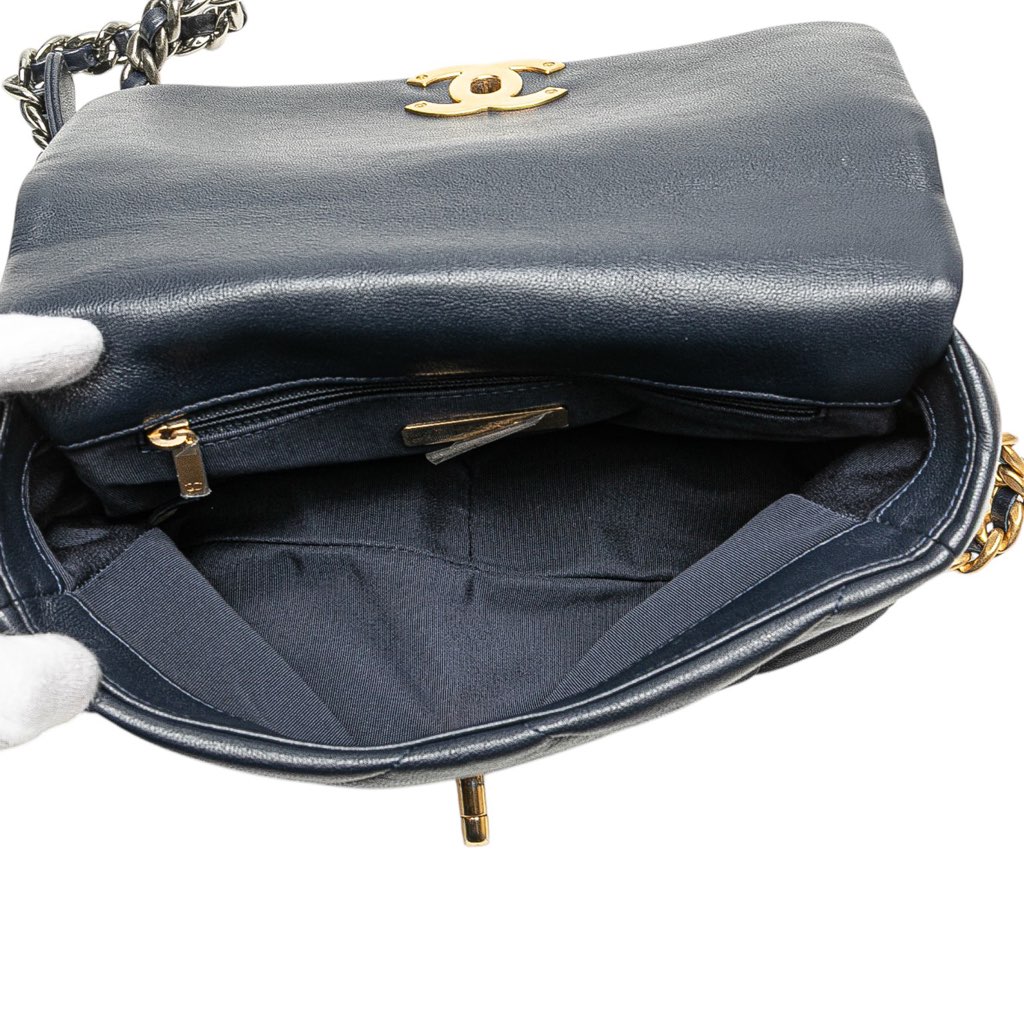 Chanel Medium Lambskin 19 Flap - 4
