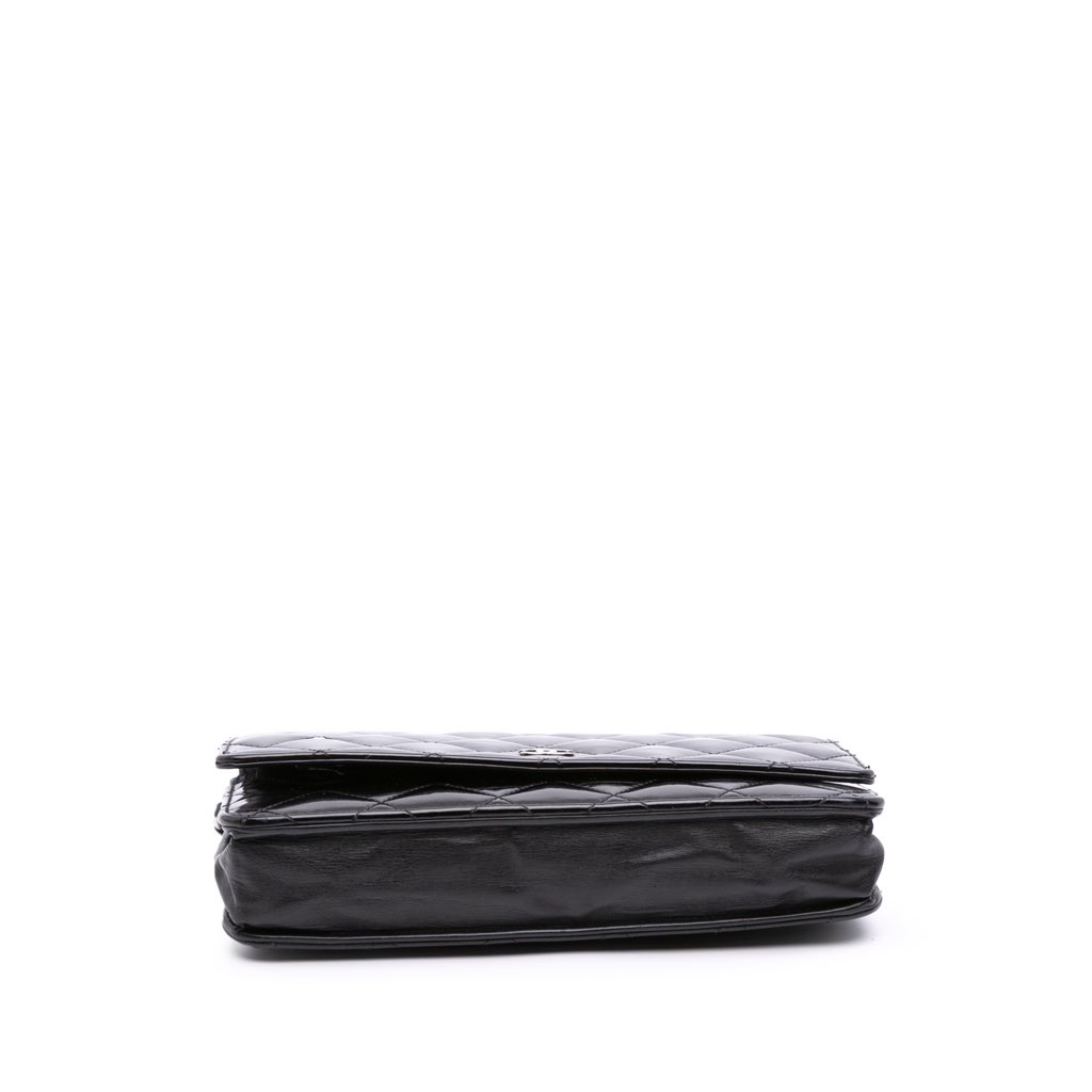 Chanel CC Quilted Patent Wallet On Chain - Image 6