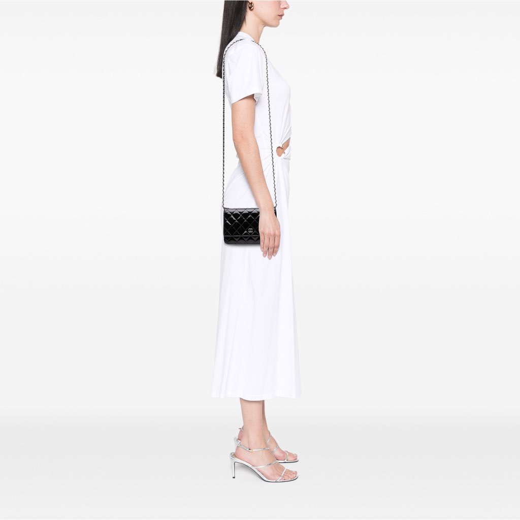 Chanel CC Quilted Patent Wallet On Chain - Image 11