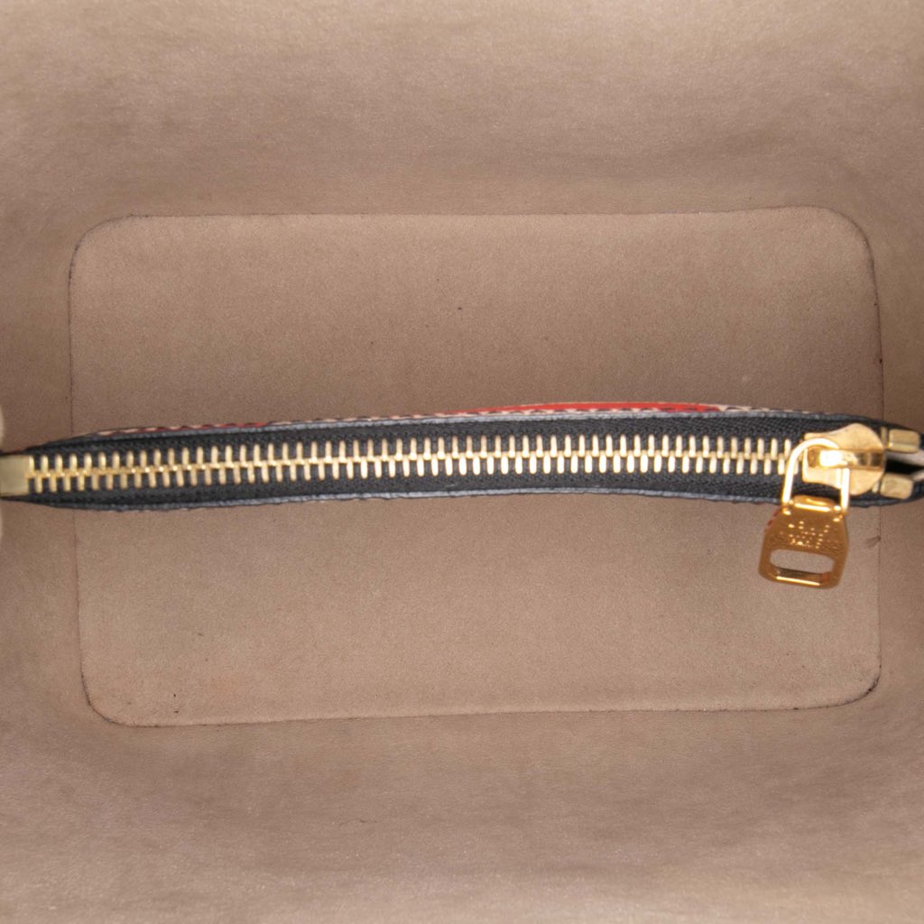 Louis Vuitton Monogram Giant Crafty Neonoe MM - 4