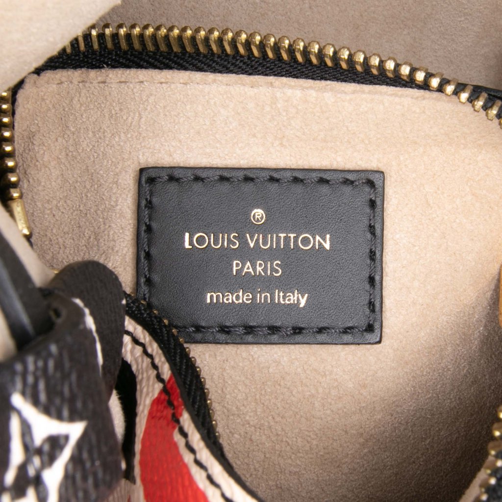 Louis Vuitton Monogram Giant Crafty Neonoe MM - Side view