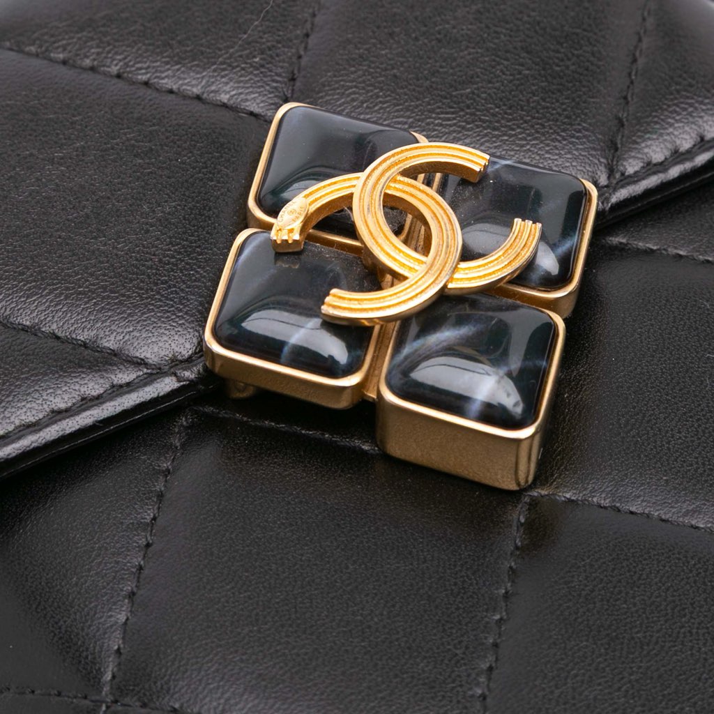 Chanel Mini Quilted Lambskin Diamond Lock Phone Holder - Detail 2