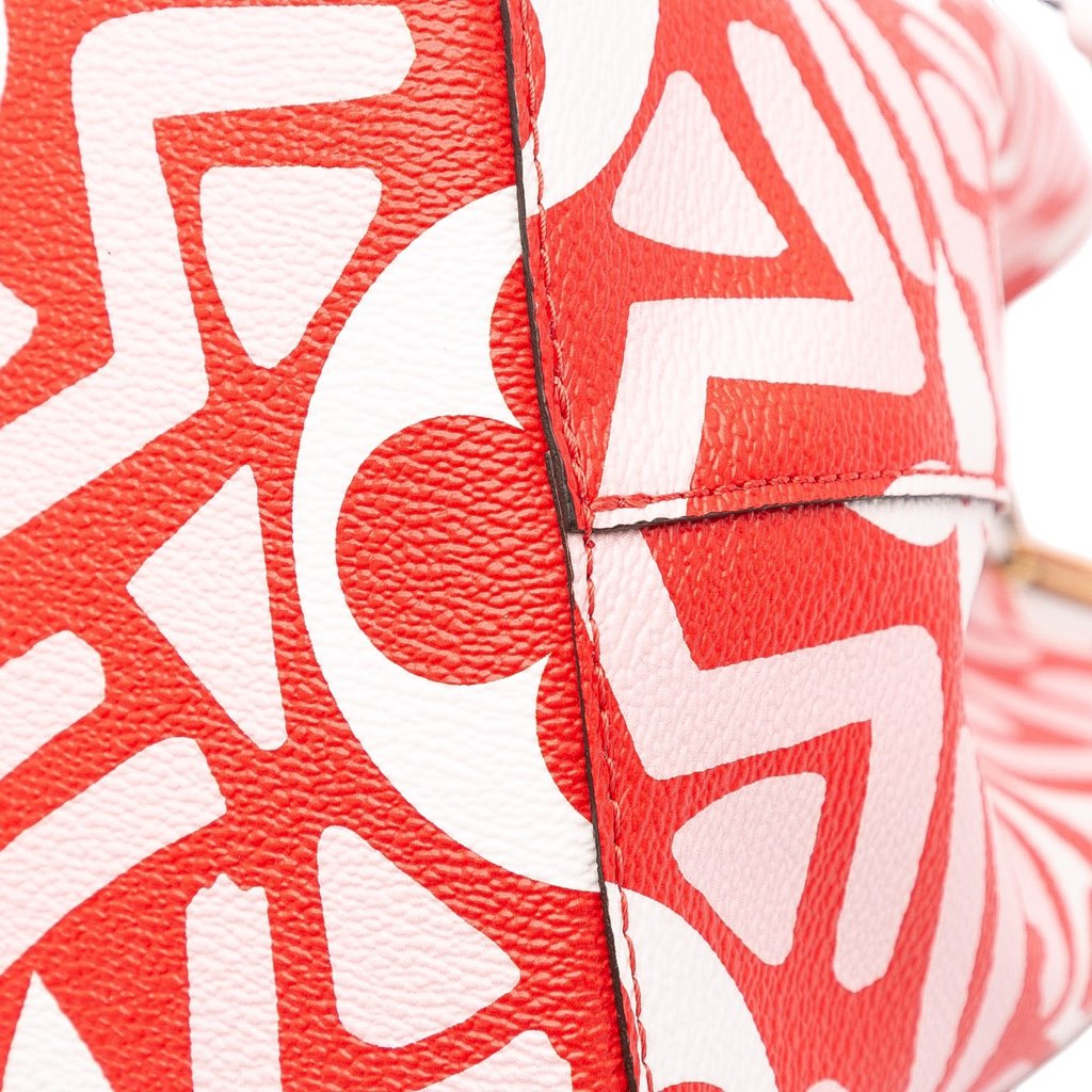 Louis Vuitton Monogram Giant Crafty Neonoe MM - Detail 2