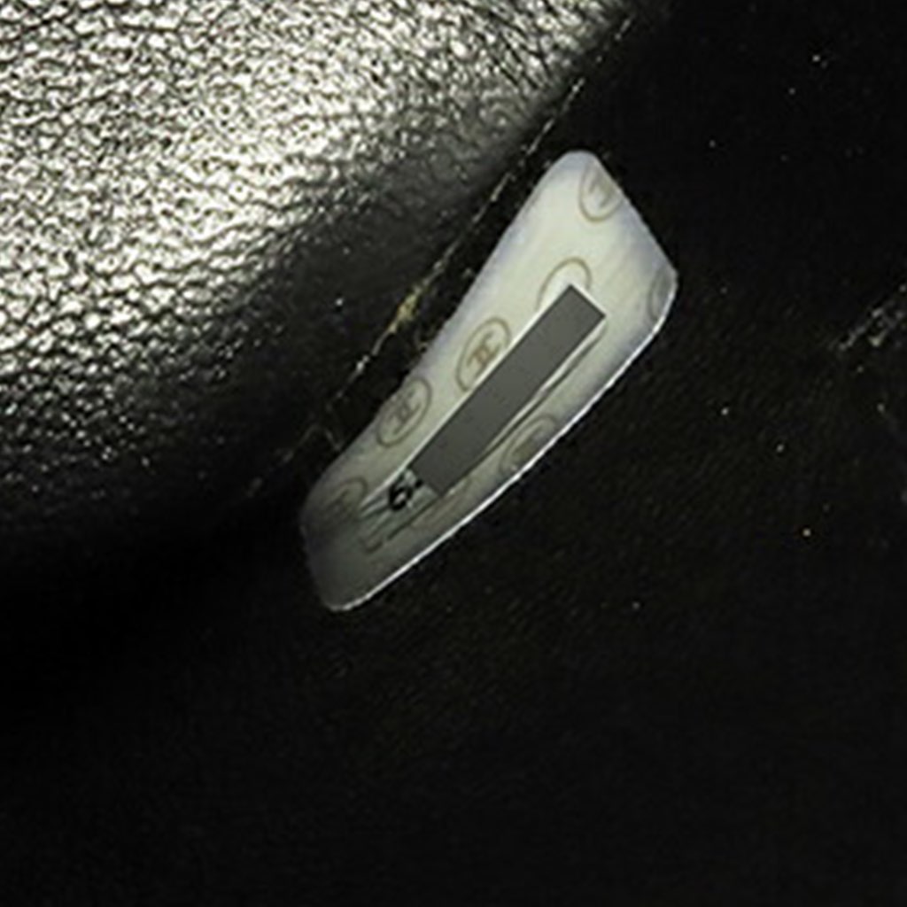 Chanel Caviar Medallion Tote - Detail 1