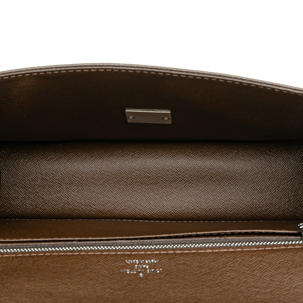 Louis Vuitton Taiga Selenga - 4