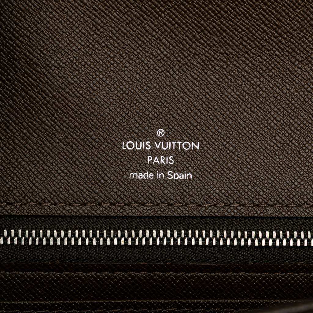 Louis Vuitton Taiga Selenga - 5
