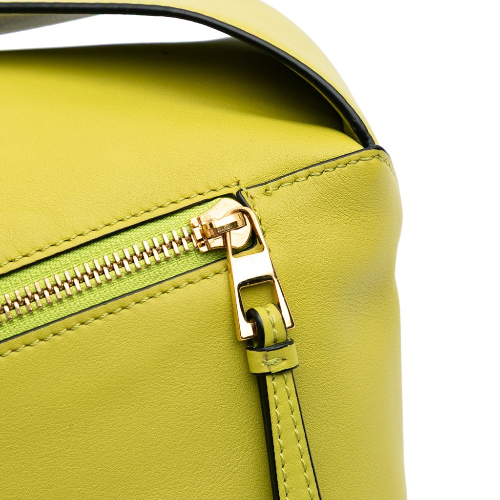 Loewe Calfskin Puzzle Hobo - Detail 2