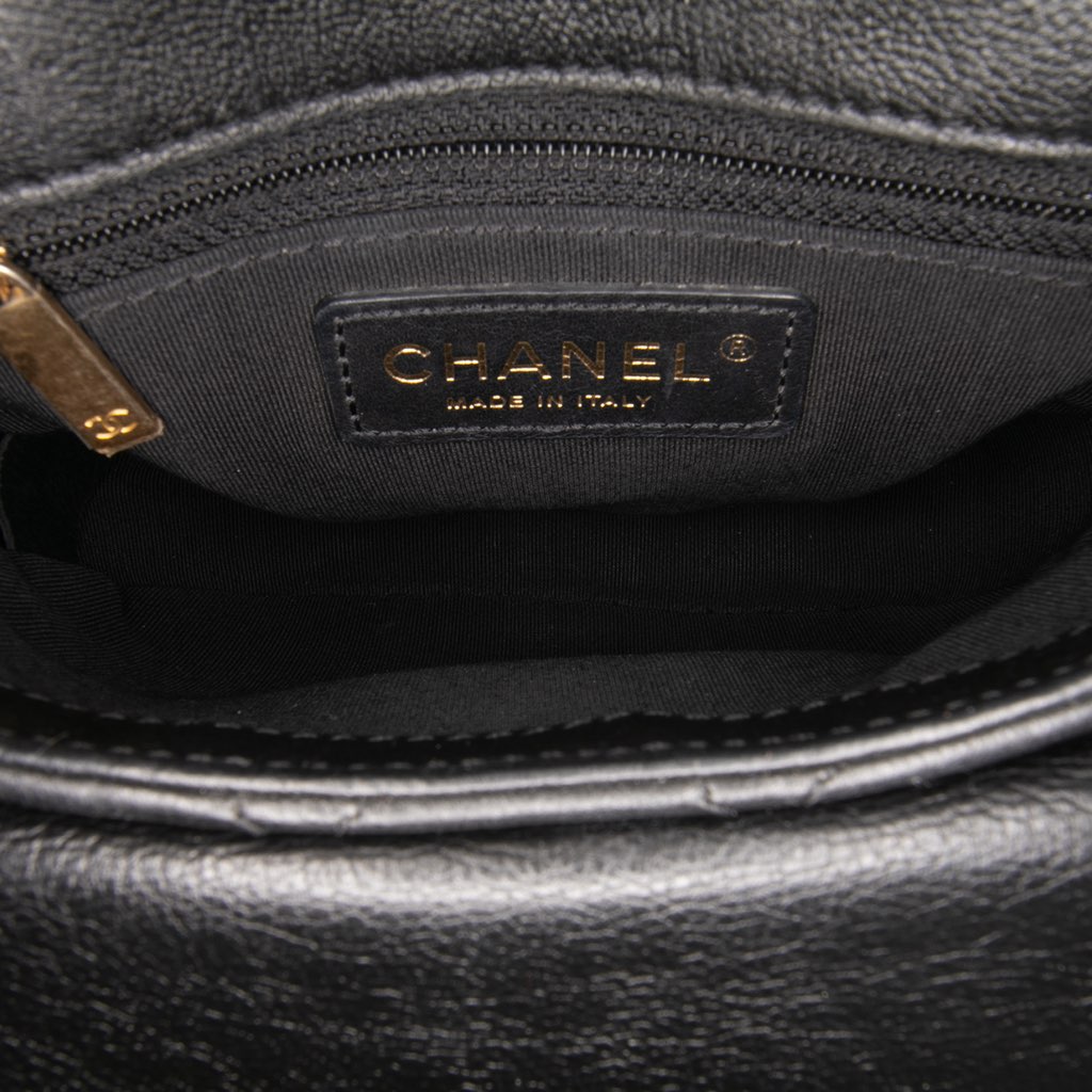 Chanel Quilted Grained Calfskin Casual Trip Messenger - 4