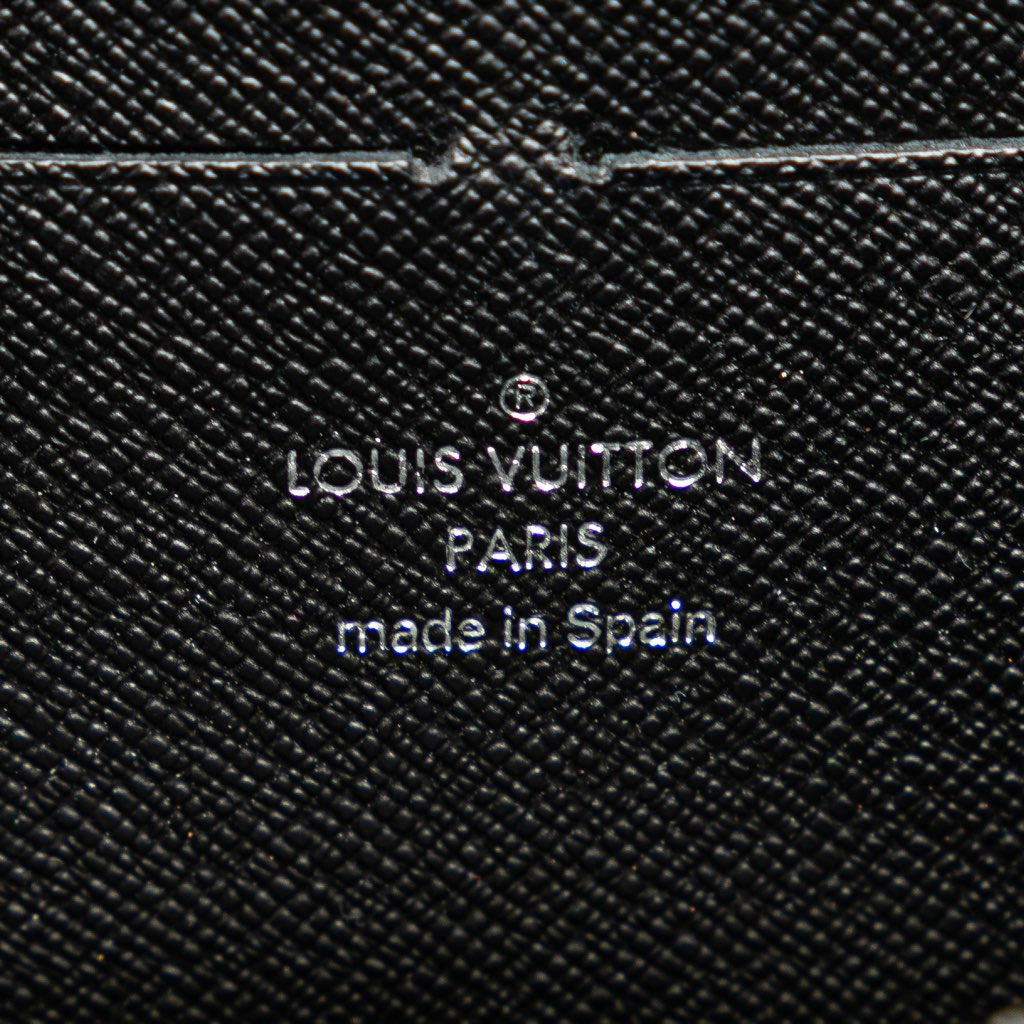 Louis Vuitton Epi Zippy Long Wallet - Side view