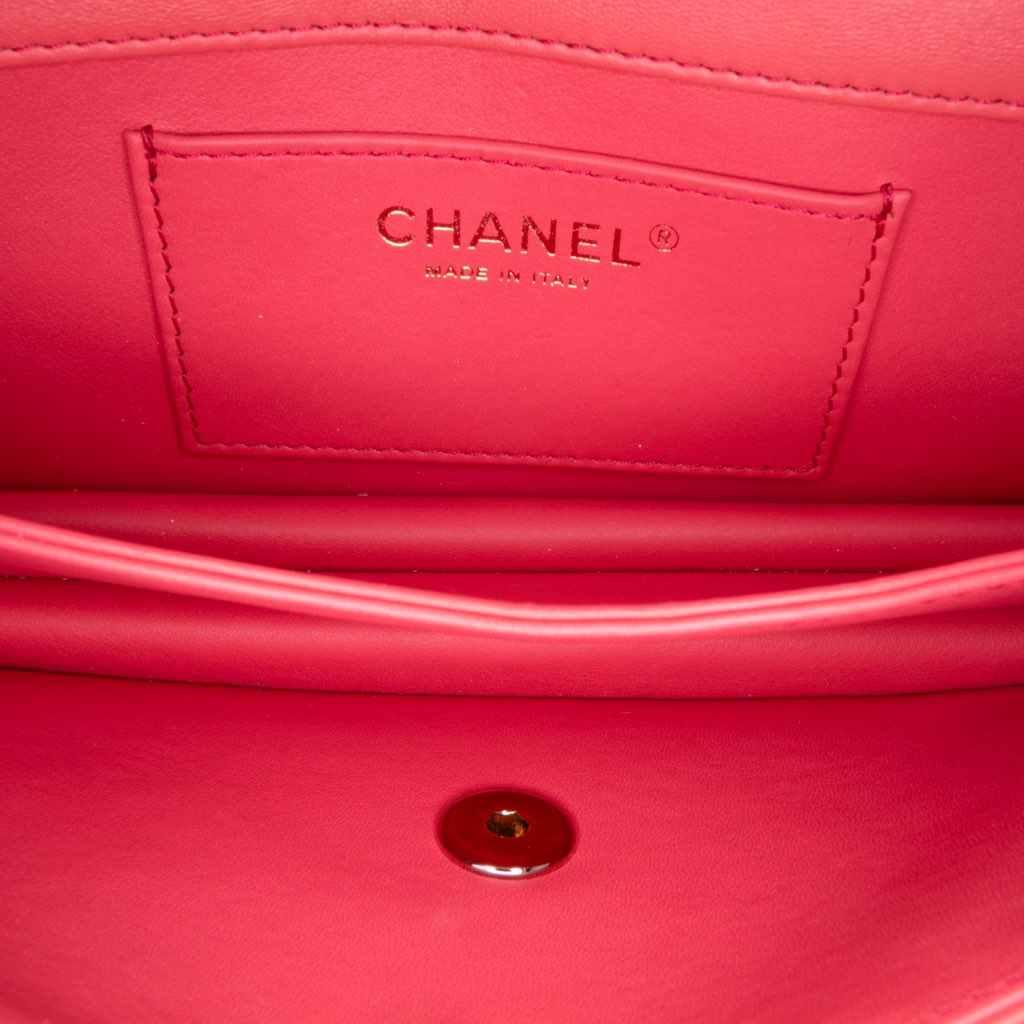 Chanel Quilted Lambskin Pearl Chain East West Single Flap - 4