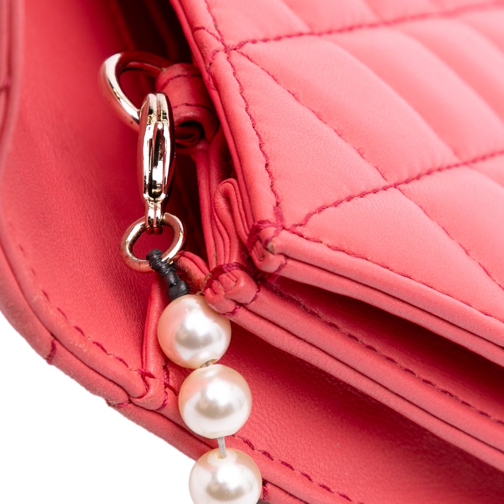 Chanel Quilted Lambskin Pearl Chain East West Single Flap - Image 12
