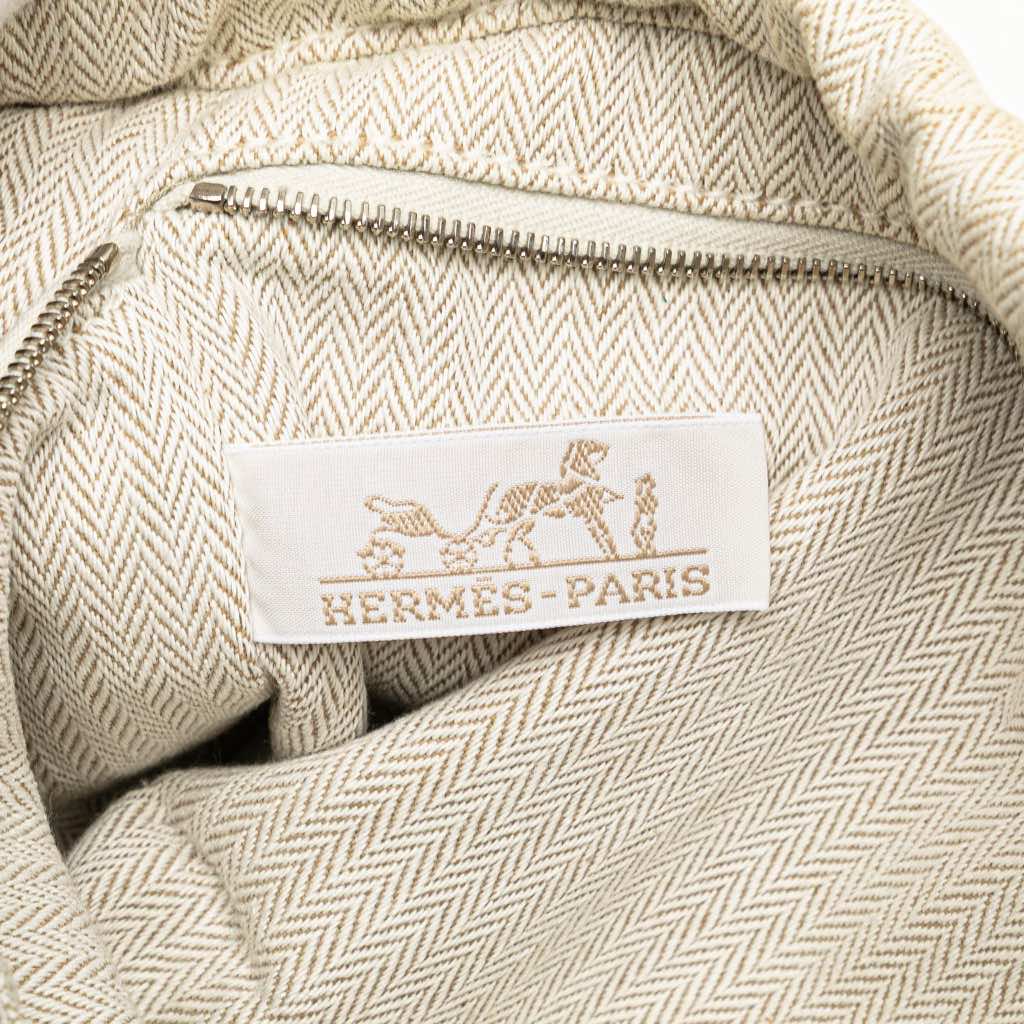 Hermès Canvas and Barenia Fourbi 25 Pouch - Side view