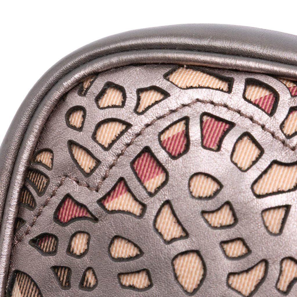 Burberry Nova Check Cutout Leather Accessory Pochette - Image 11