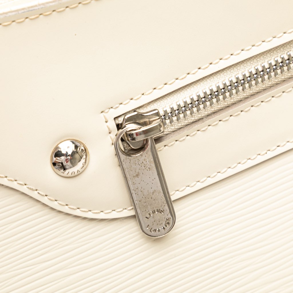 Louis Vuitton Epi Turenne GM - Detail 2