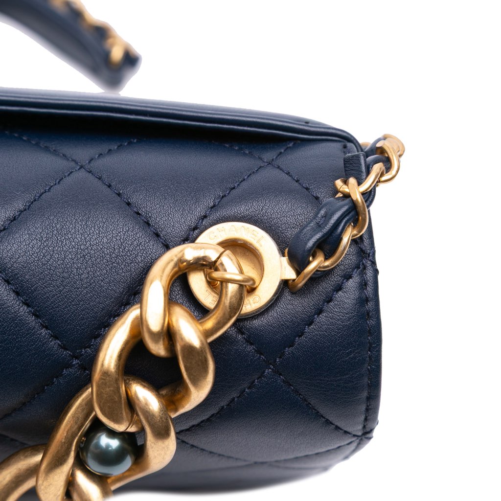 Chanel CC Quilted Lambskin Triple Pearl Chain Flap - Image 11