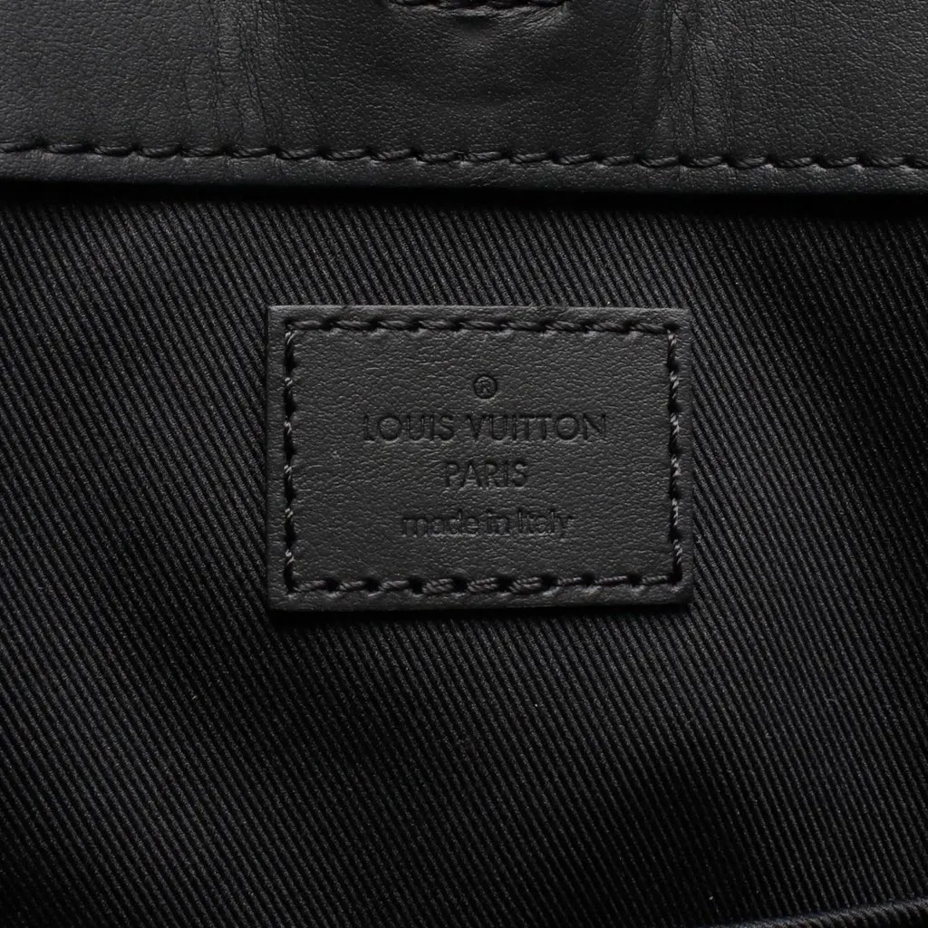 Louis Vuitton Monogram Eclipse Sac Plat 24H Tote Black Canvas Good - Model View