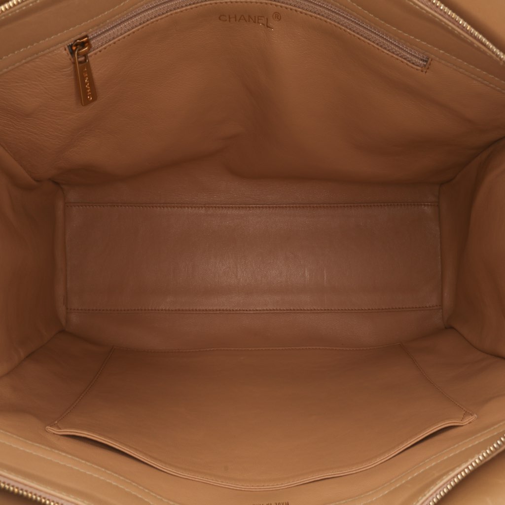 Chanel CC Quilted Lambskin Chain Shoulder Bag - 4