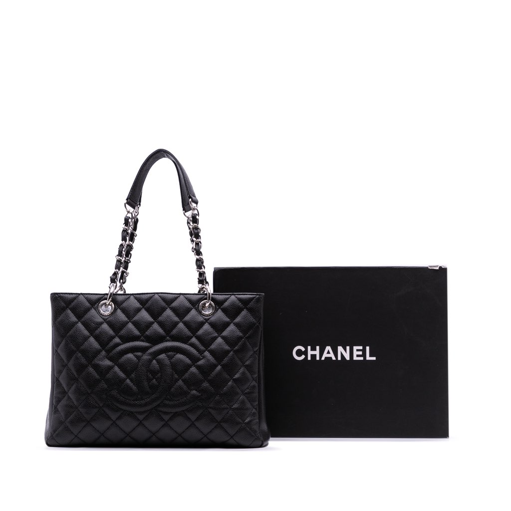 Chanel Caviar Grand Shopping Tote - Image 12