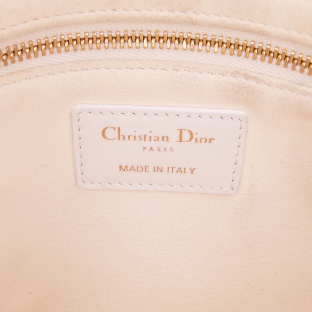 Dior Medium Mesh Cannage Lady Dior - Side view