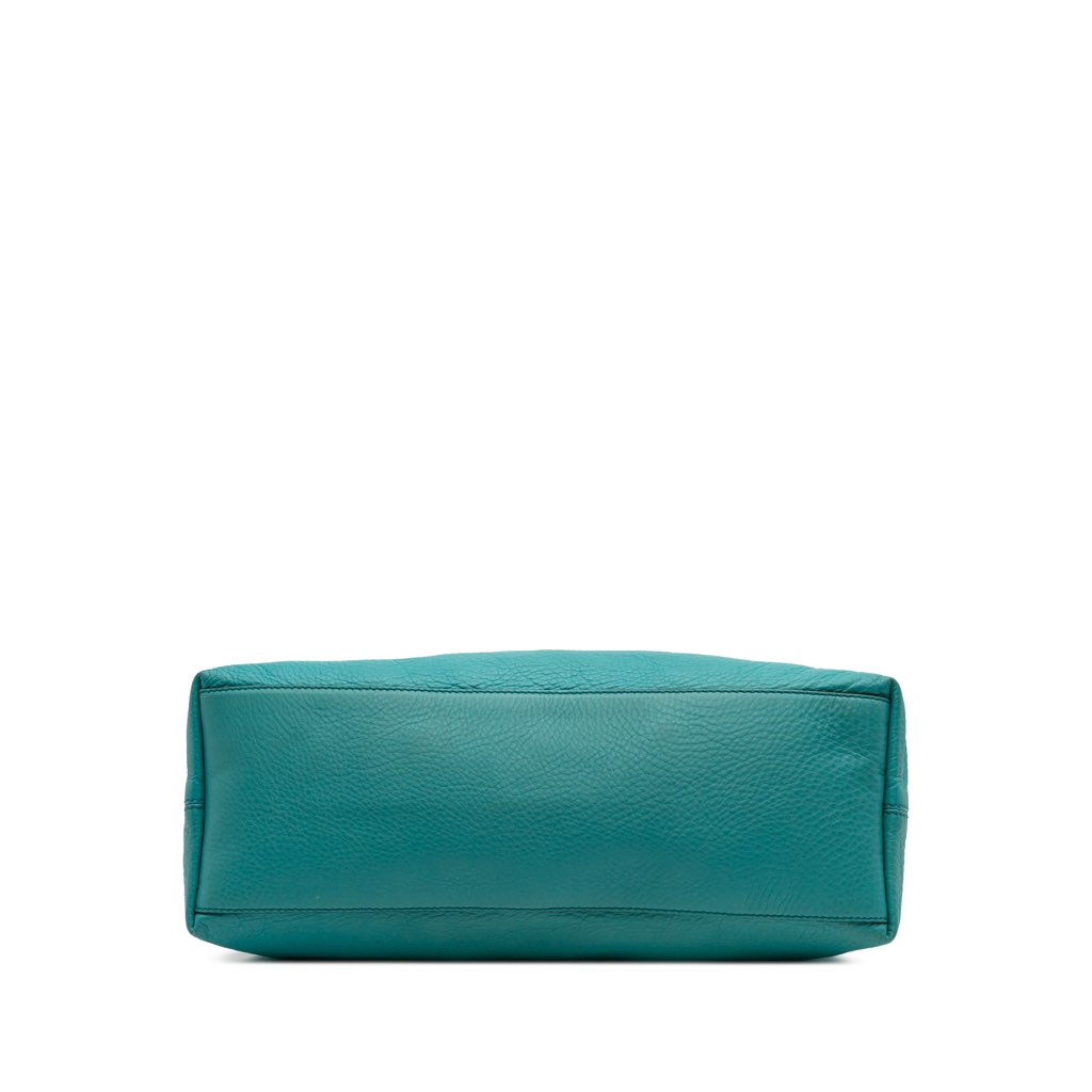 Gucci Medium Leather Soho Chain Tote - Image 6