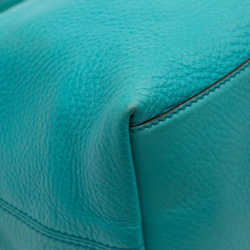 Gucci Medium Leather Soho Chain Tote - Image 11