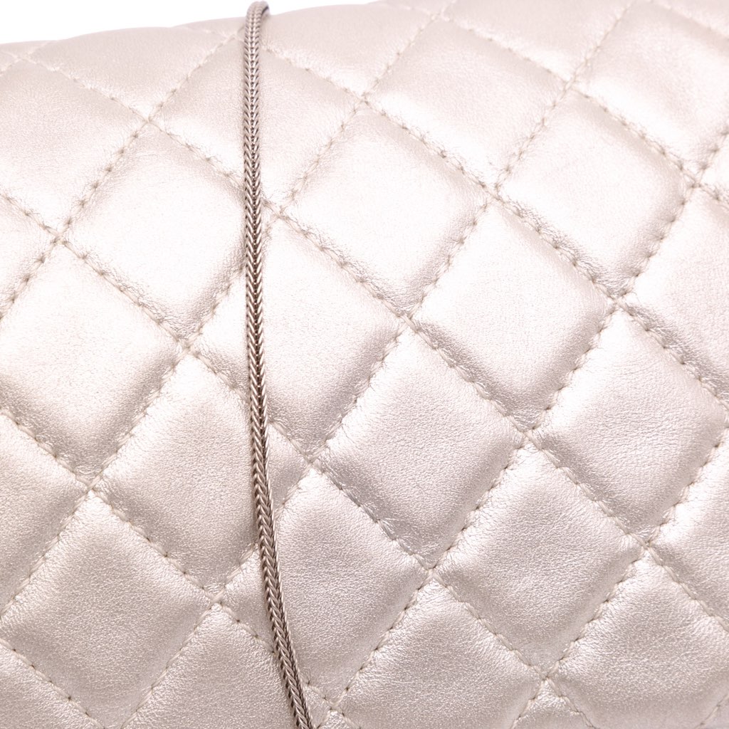 Chanel Reissue 2.55 Metallic Lambskin Clutch With Chain - Image 10