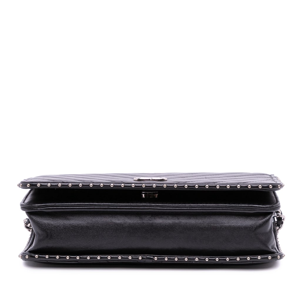 Chanel Chevron Lambskin Studded Wallet On Chain - 3