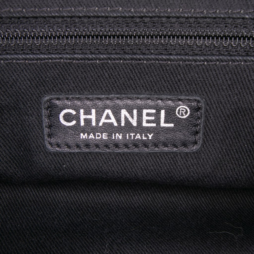 Chanel Medium Quilted Caviar Easy Flap - Side view