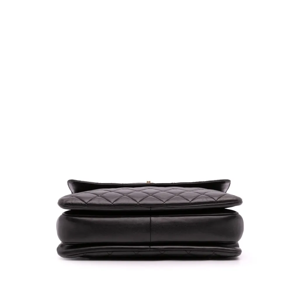 Chanel Large Lambskin Trendy CC Top Handle Flap Black Leather Fair - Inside View