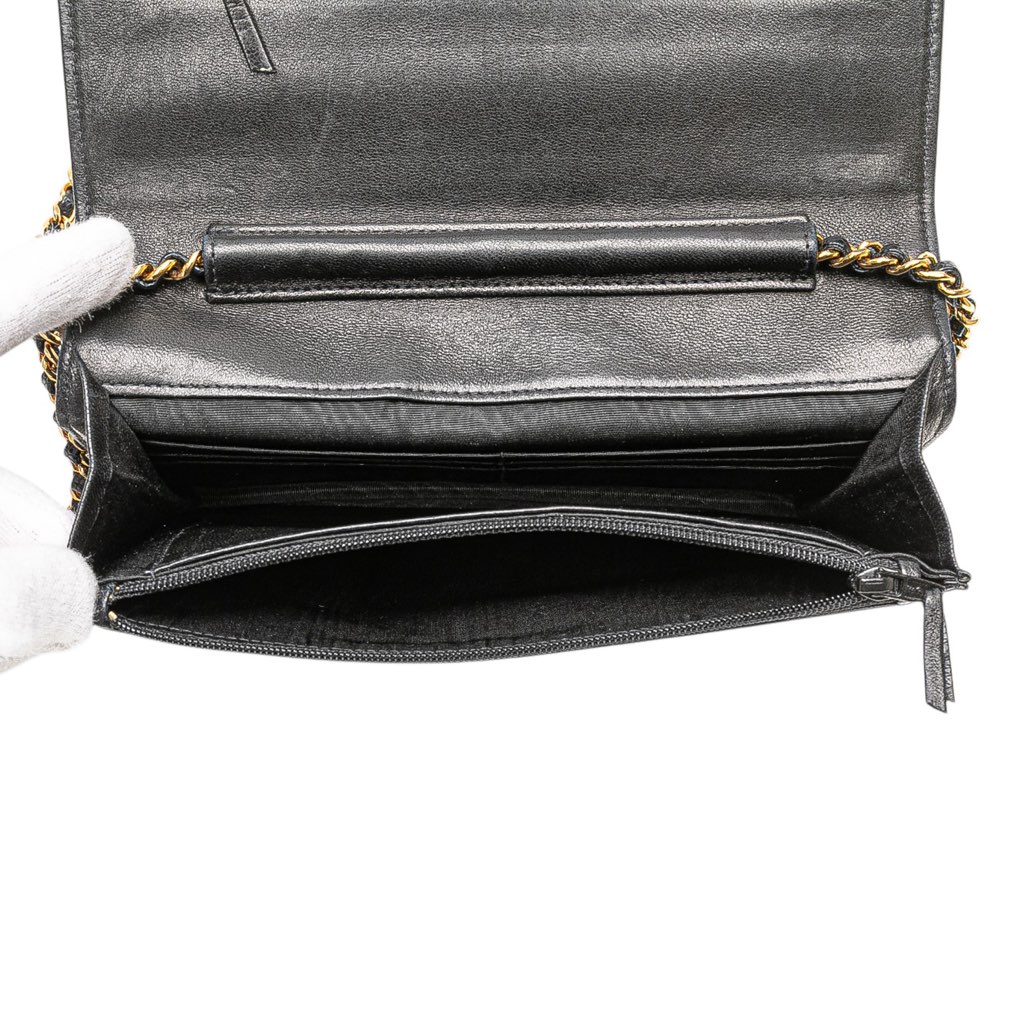 Chanel CC Caviar Wallet on Chain - 4