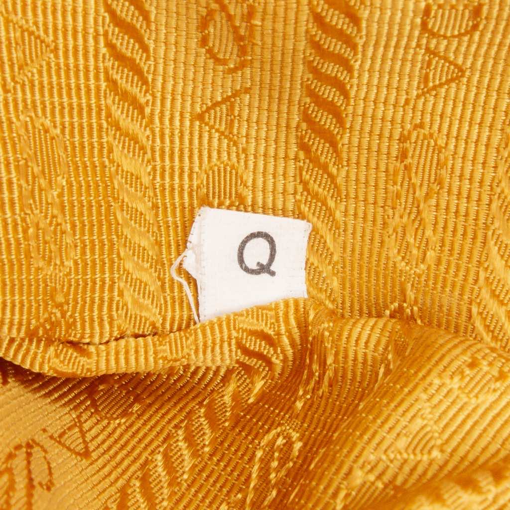 Prada Vernice Gaufre Chain Tote - Image 10