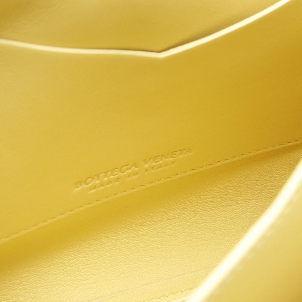 Bottega Veneta Medium Leather Mount Envelope Chain Bag - 4