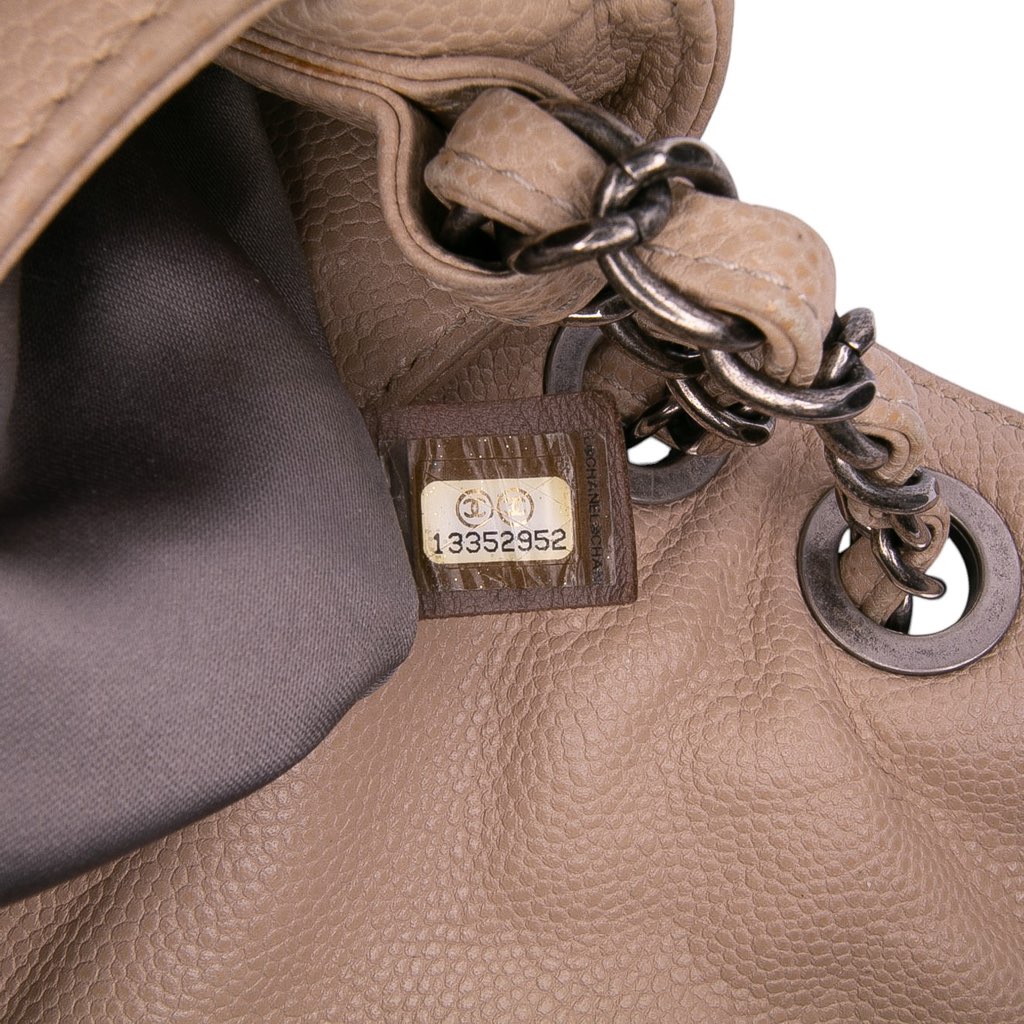 Chanel Caviar Coco Rider Flap - Detail 1