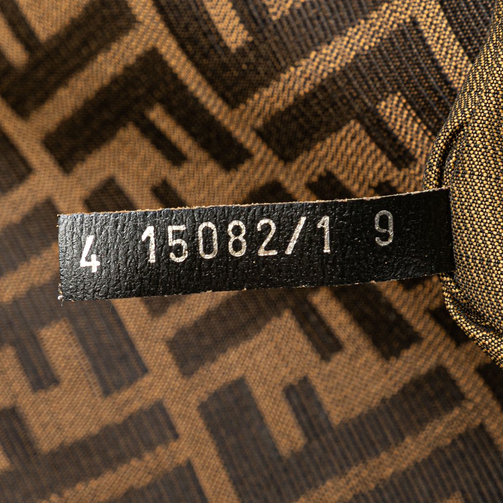 Fendi Zucca Canvas Shoulder Bag - Detail 1