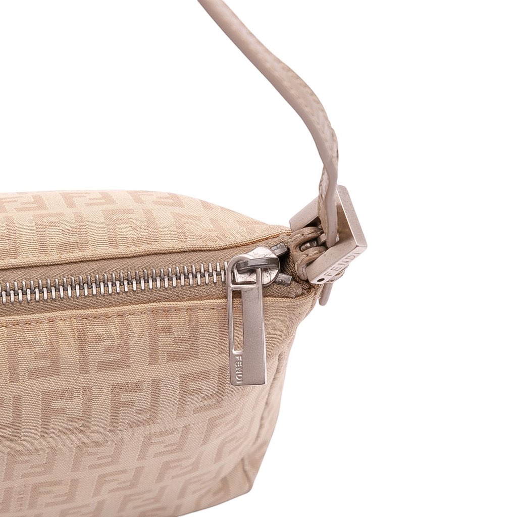 Fendi Zucchino Canvas Pochette - Detail 2