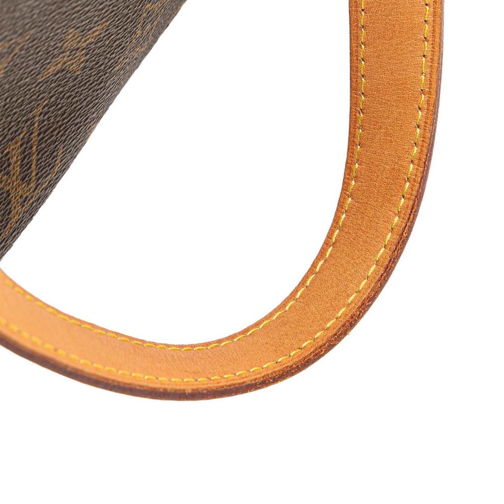 Louis Vuitton Monogram Luco - Image 12