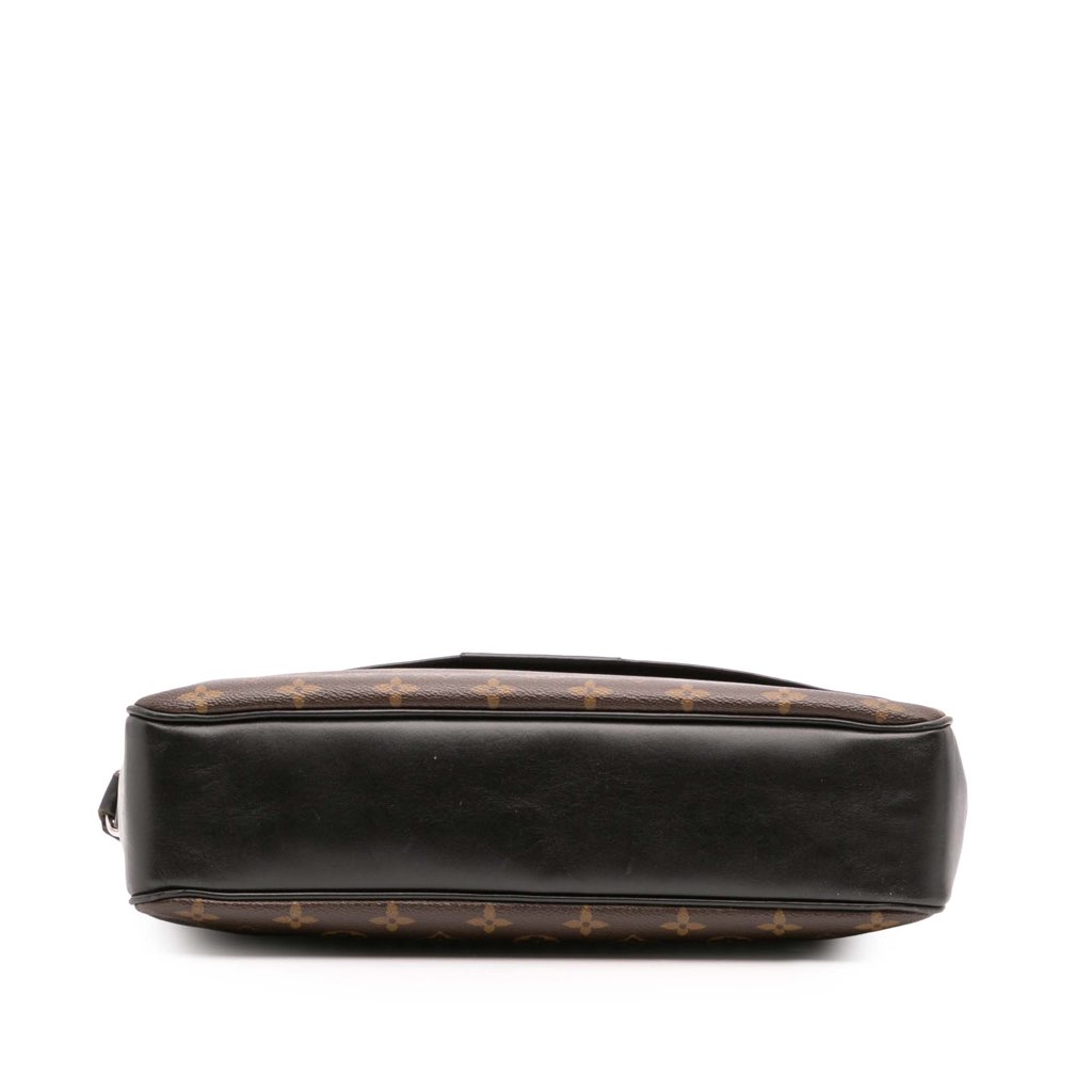 Louis Vuitton Monogram Macassar Bass GM - 3