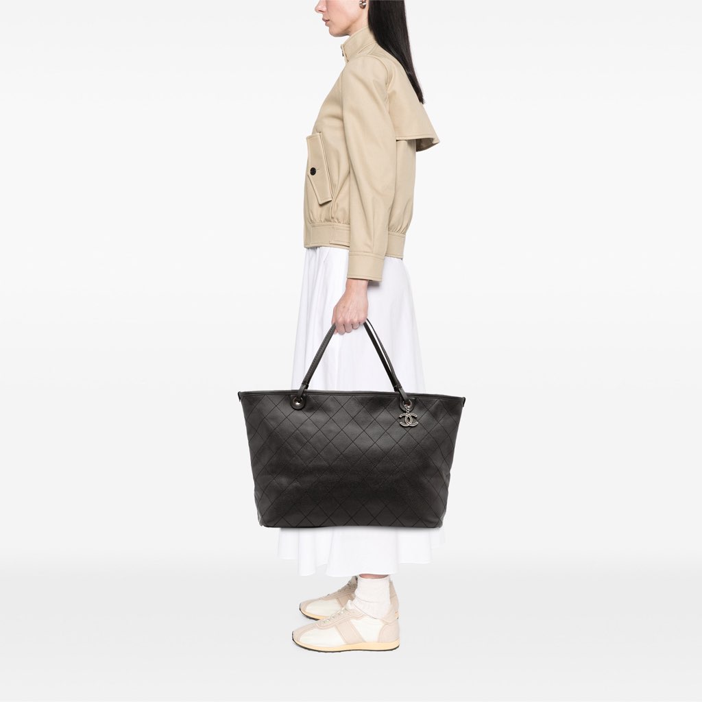 Chanel XL Quilted Caviar Shopping Fever Tote - Image 15
